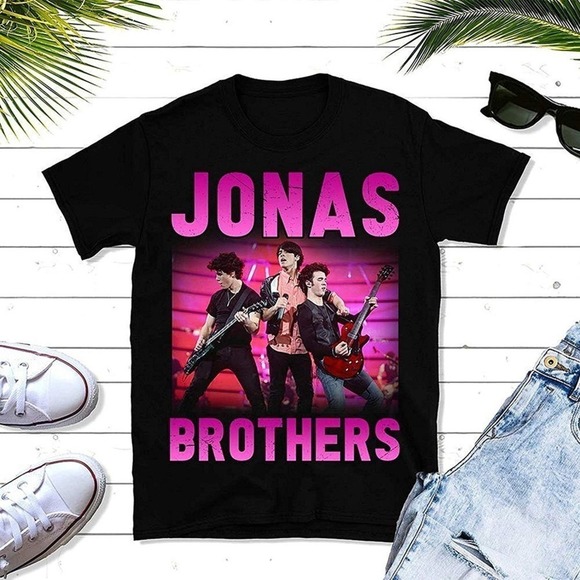 Jonas Brothers Retro Tshirt Jonas Brothers Five Albums One Night Shirt - Picture 1 of 4